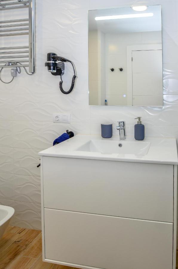 1 Bedroom Sea View In Center Of Marbella!