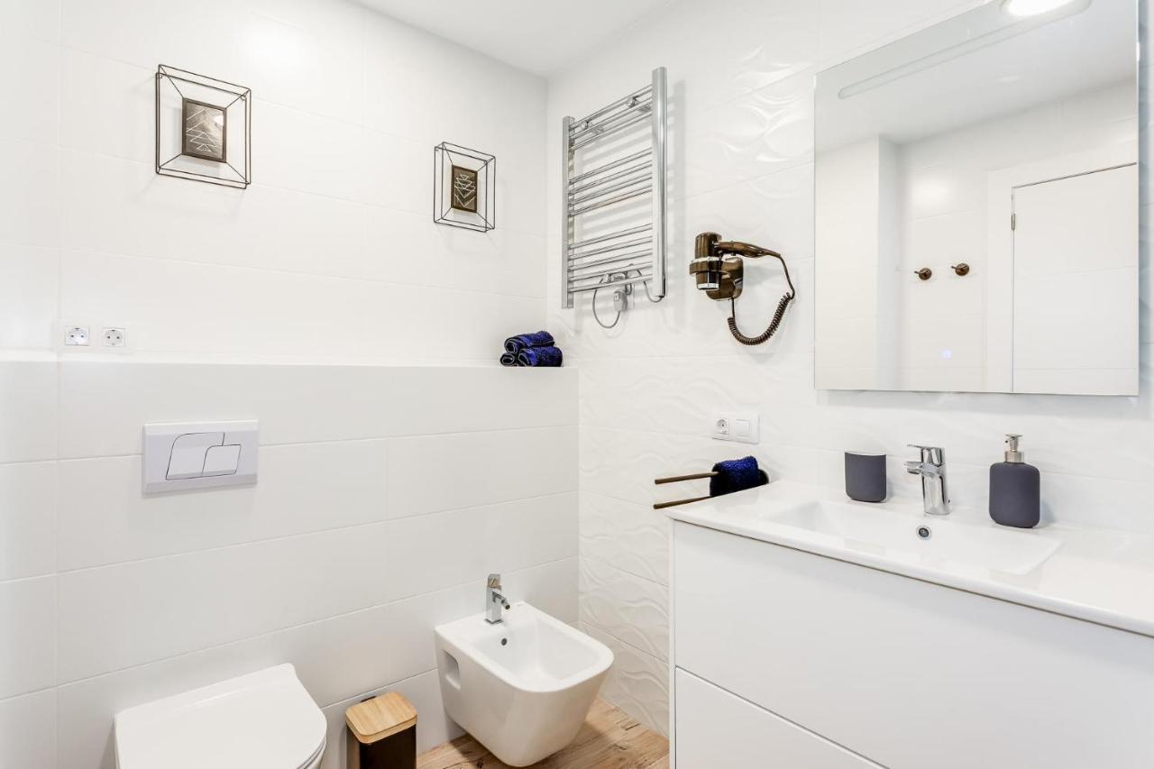 1 Bedroom Sea View In Center Of Marbella! Apartamento *