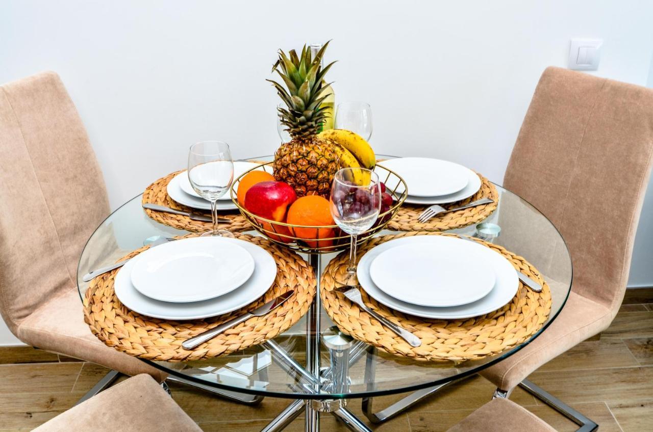 Apartamento 1 Bedroom Sea View In Center Of Marbella!