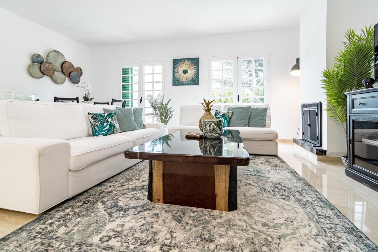 Charming And Modern 3-bedroom Duplex In Aloha Pueblo With Mountain Views Marbella