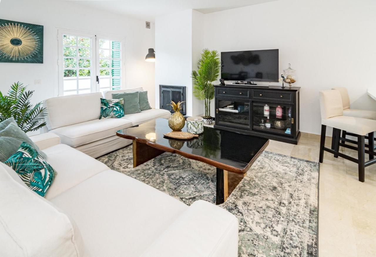 Charming And Modern 3-bedroom Duplex In Aloha Pueblo With Mountain Views Holiday home *