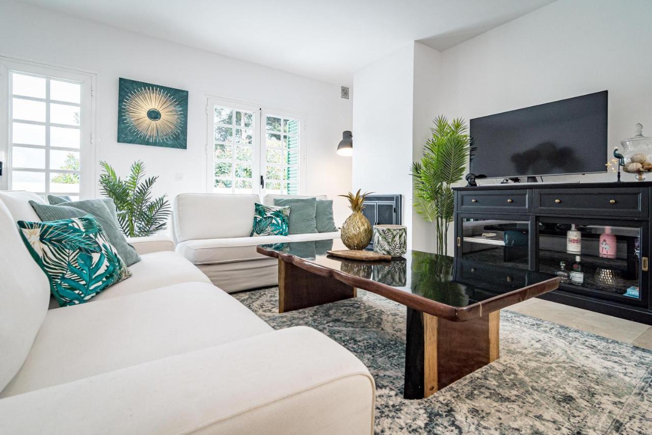 Holiday home Charming And Modern 3-bedroom Duplex In Aloha Pueblo With Mountain Views Marbella
