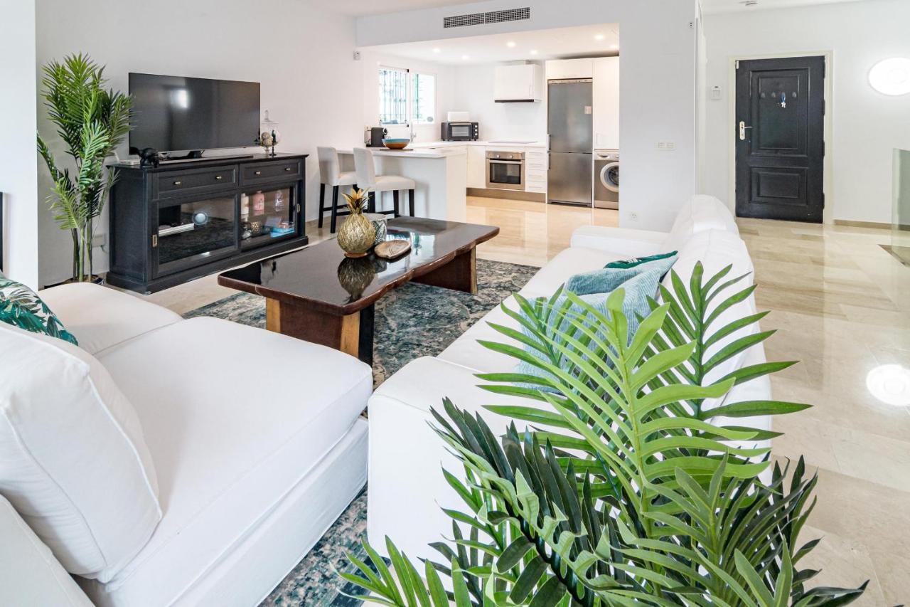 Charming And Modern 3-bedroom Duplex In Aloha Pueblo With Mountain Views *