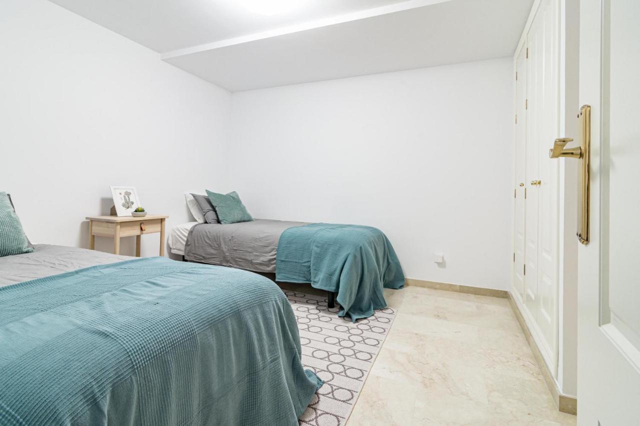 Charming And Modern 3-bedroom Duplex In Aloha Pueblo With Mountain Views Holiday home