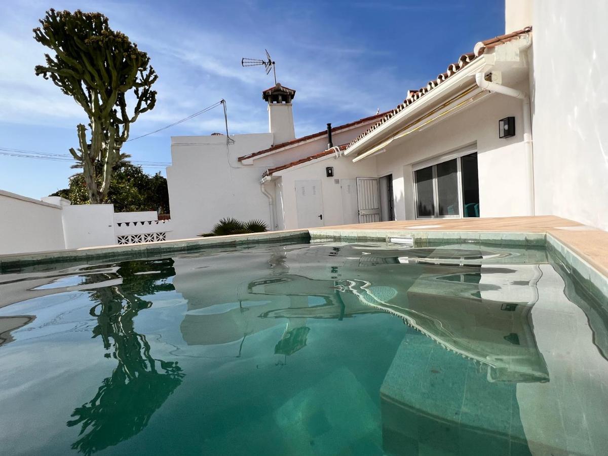Karibu & Pool Marbella