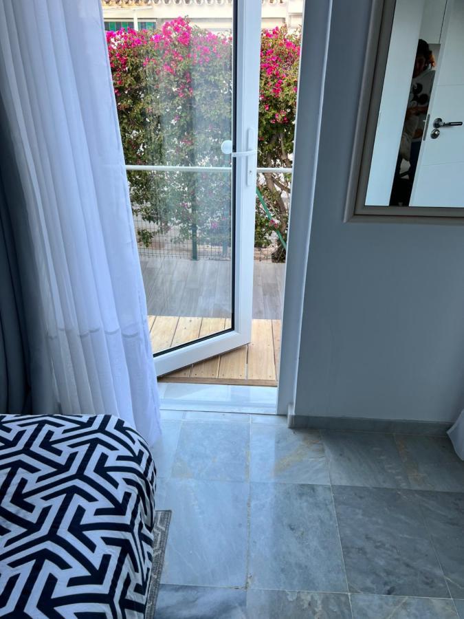 Little Paradise Close To La Sala In Puerto Banus / Quiet Pousada *