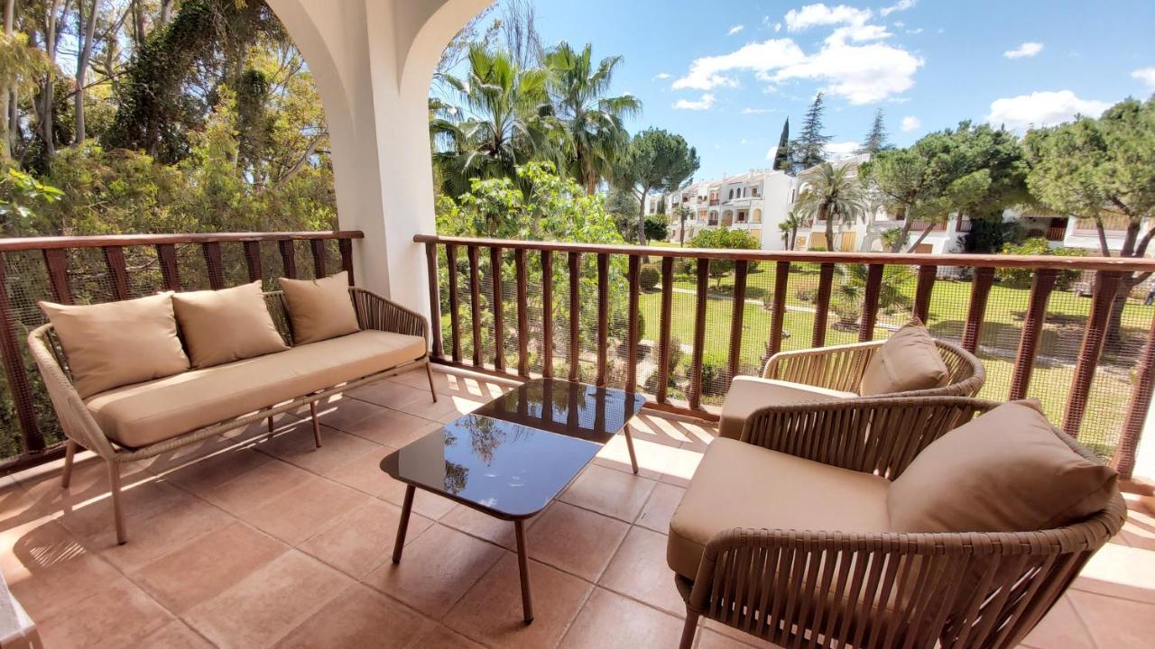 Del Parque Flats Le Village Golf Apartment Marbella