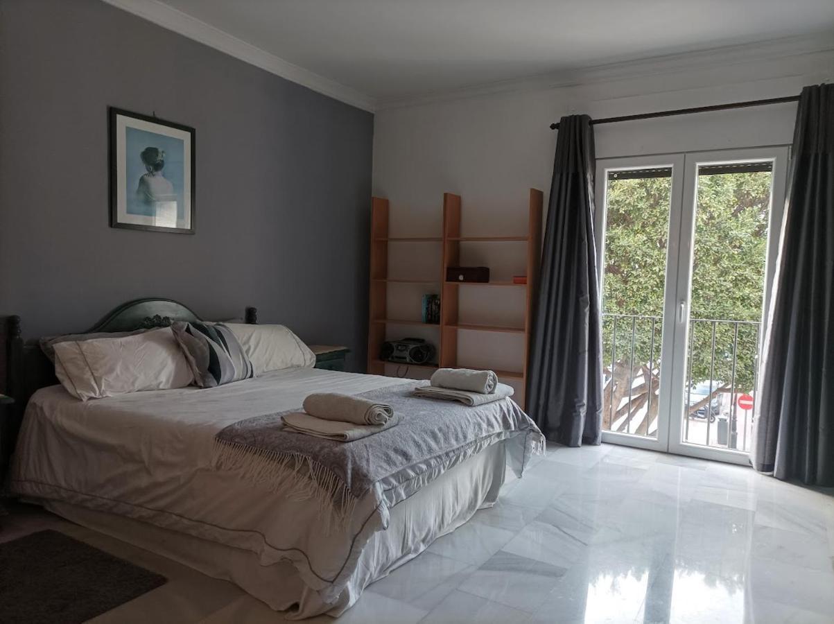 Large 2 Bed Apt Puerto Banus Marina Private Parking *