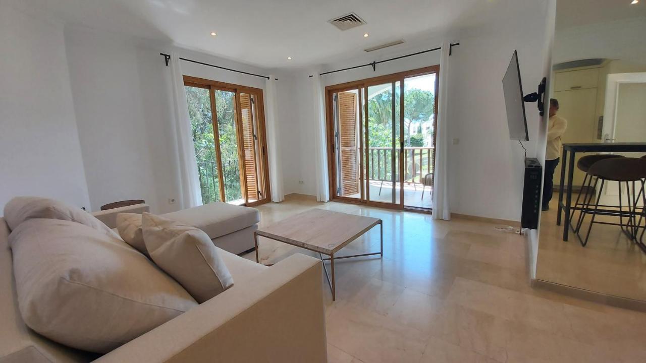 Del Parque Flats Le Village Golf