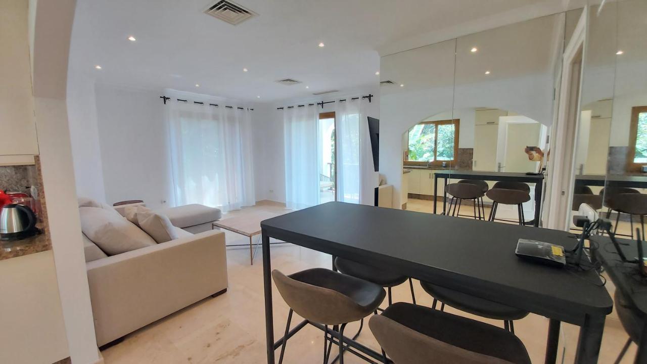 Del Parque Flats Le Village Golf Apartment