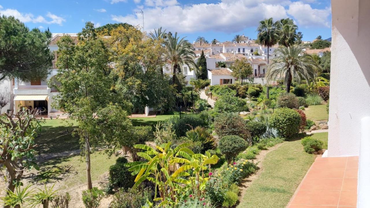 Del Parque Flats Le Village Golf *