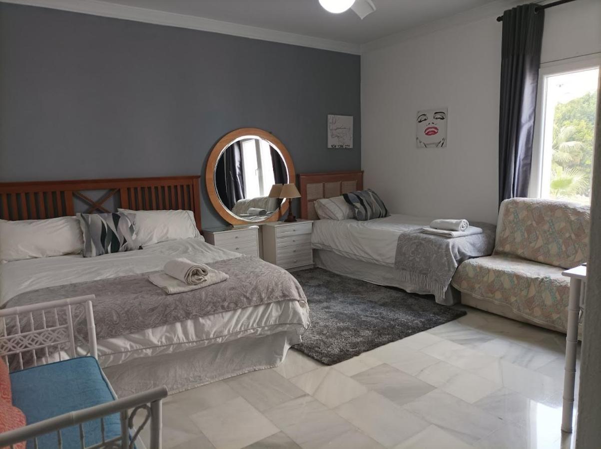 Large 2 Bed Apt Puerto Banus Marina Private Parking * Marbella