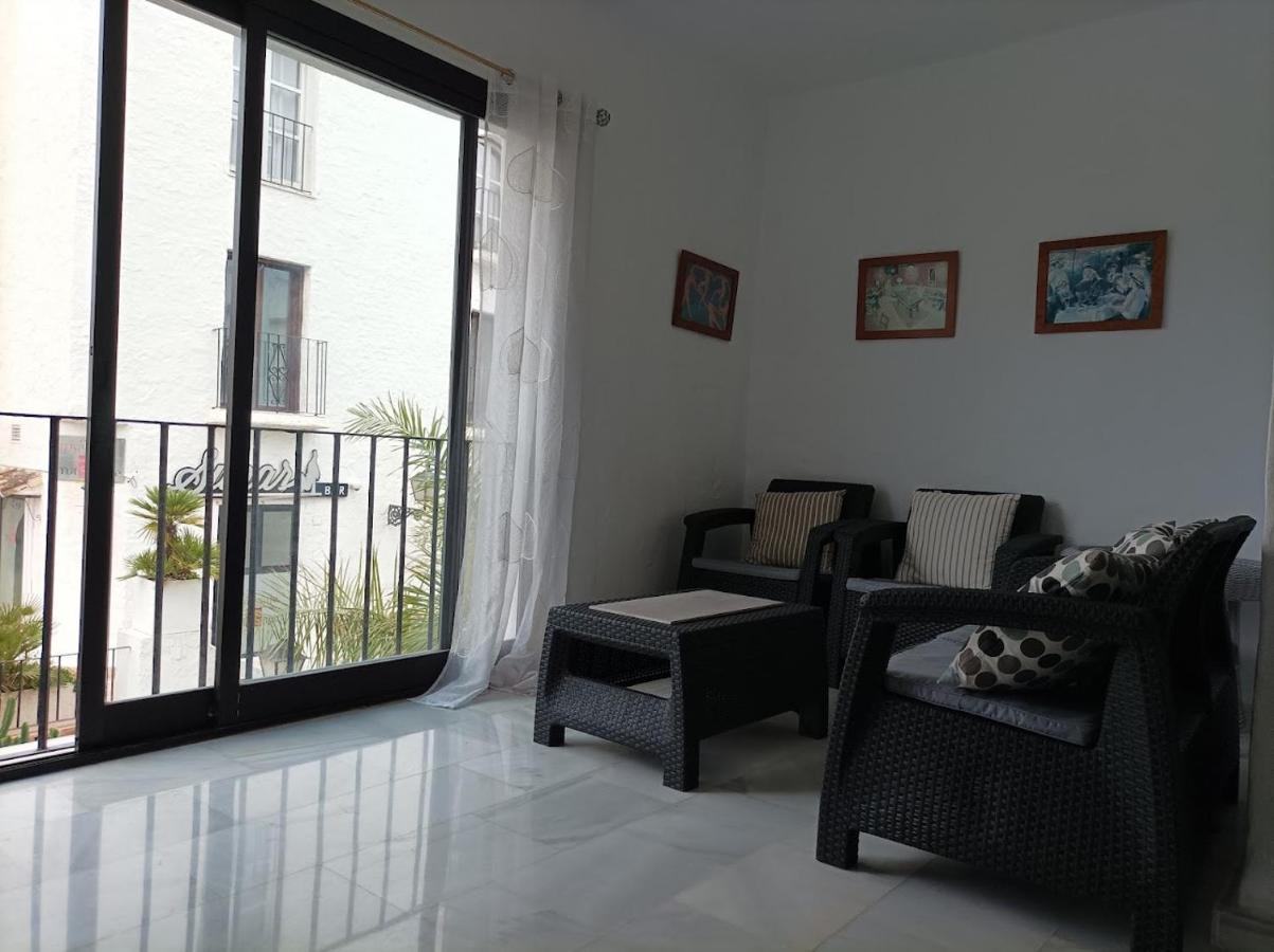 Large 2 Bed Apt Puerto Banus Marina Private Parking Marbella