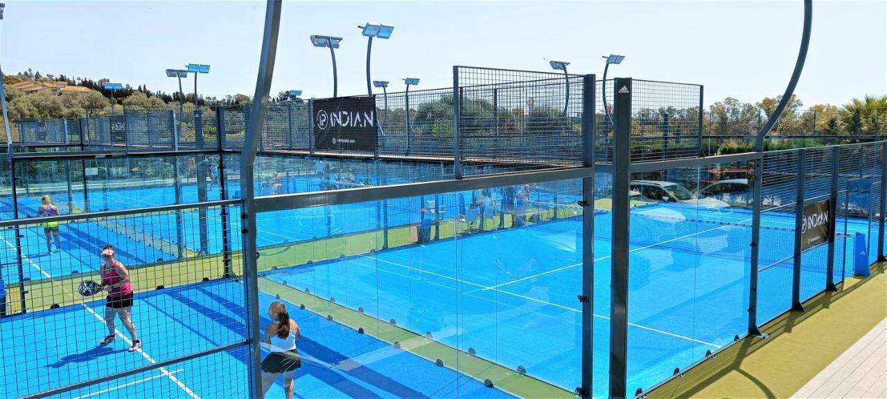 Ample Luxury Fancy Golf & Padel Apartamento