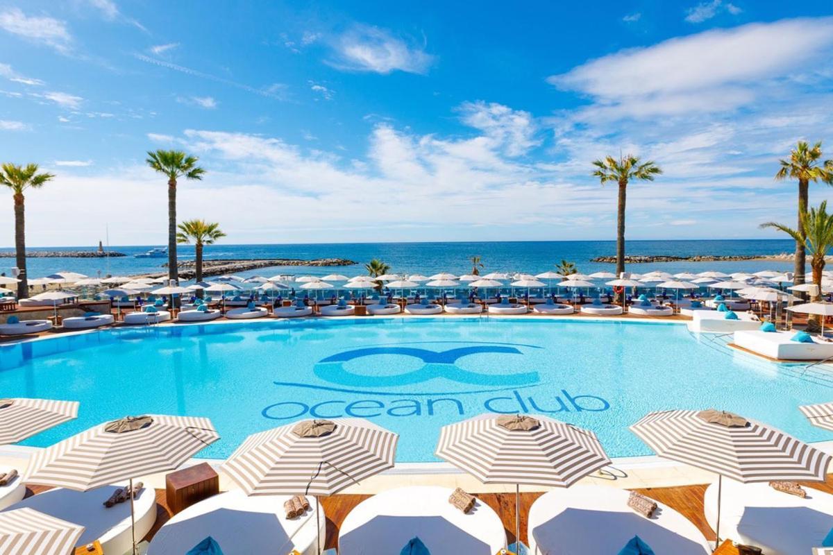 Appartement First Line Puerto Banus Harbour, 3 Bedroom Luxury Apartment, Marbella