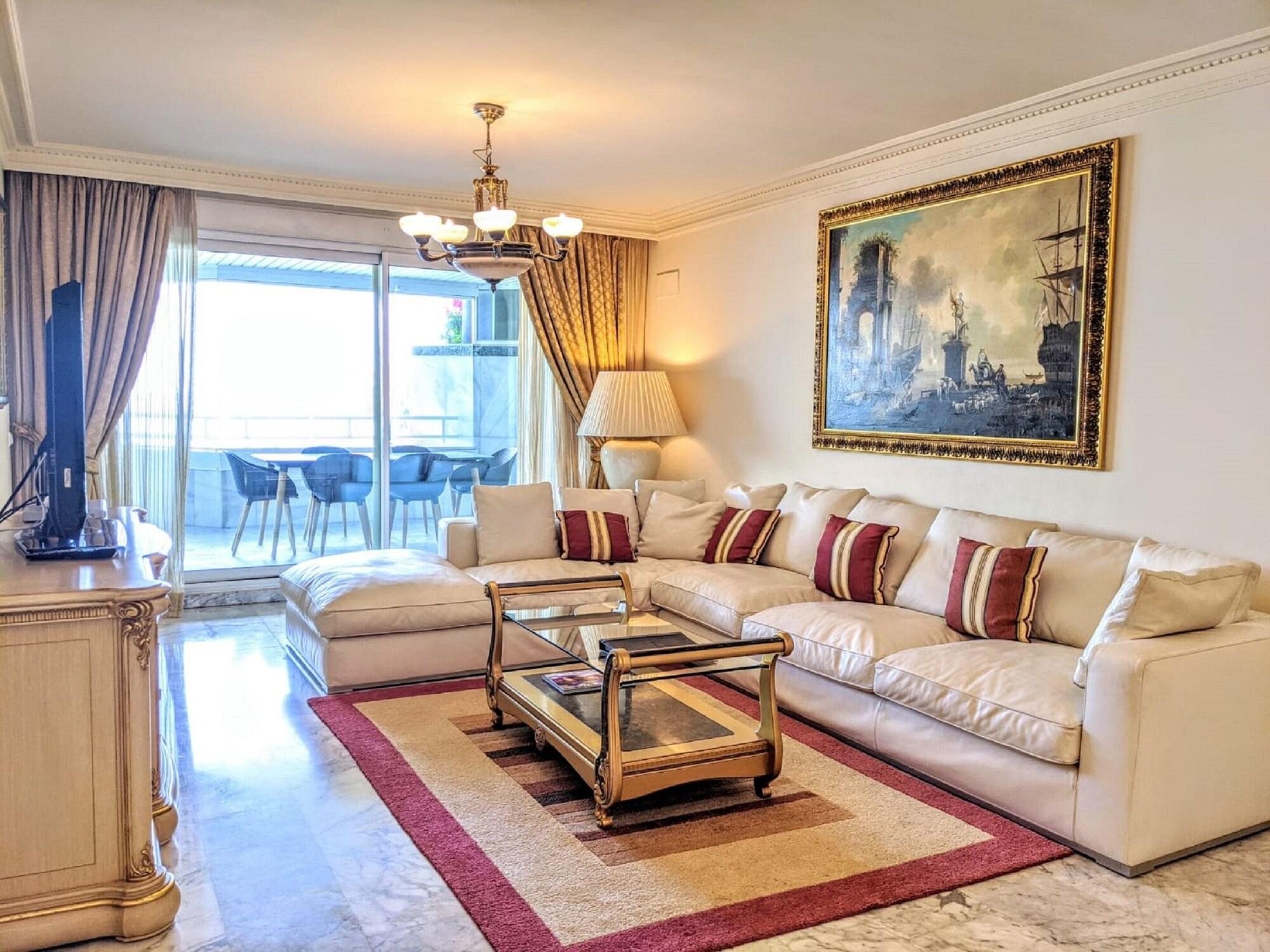 Coral Marbella