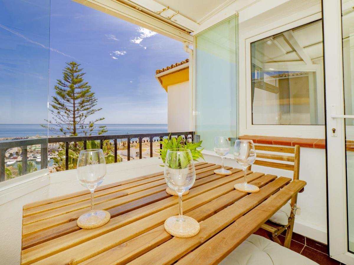 Apartment Cubo's Penthouse Cabopino Port & Parking *