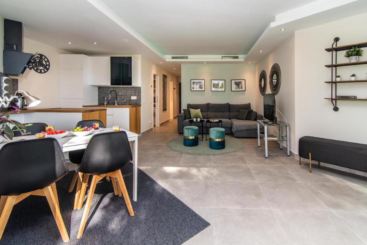 Fuentes Del Rodeo Apartment