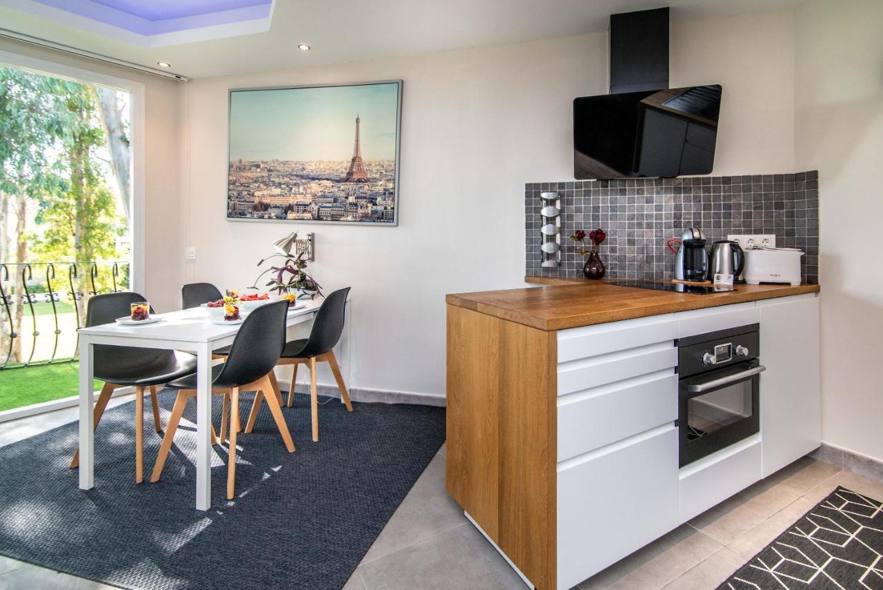 Fuentes Del Rodeo Apartment *