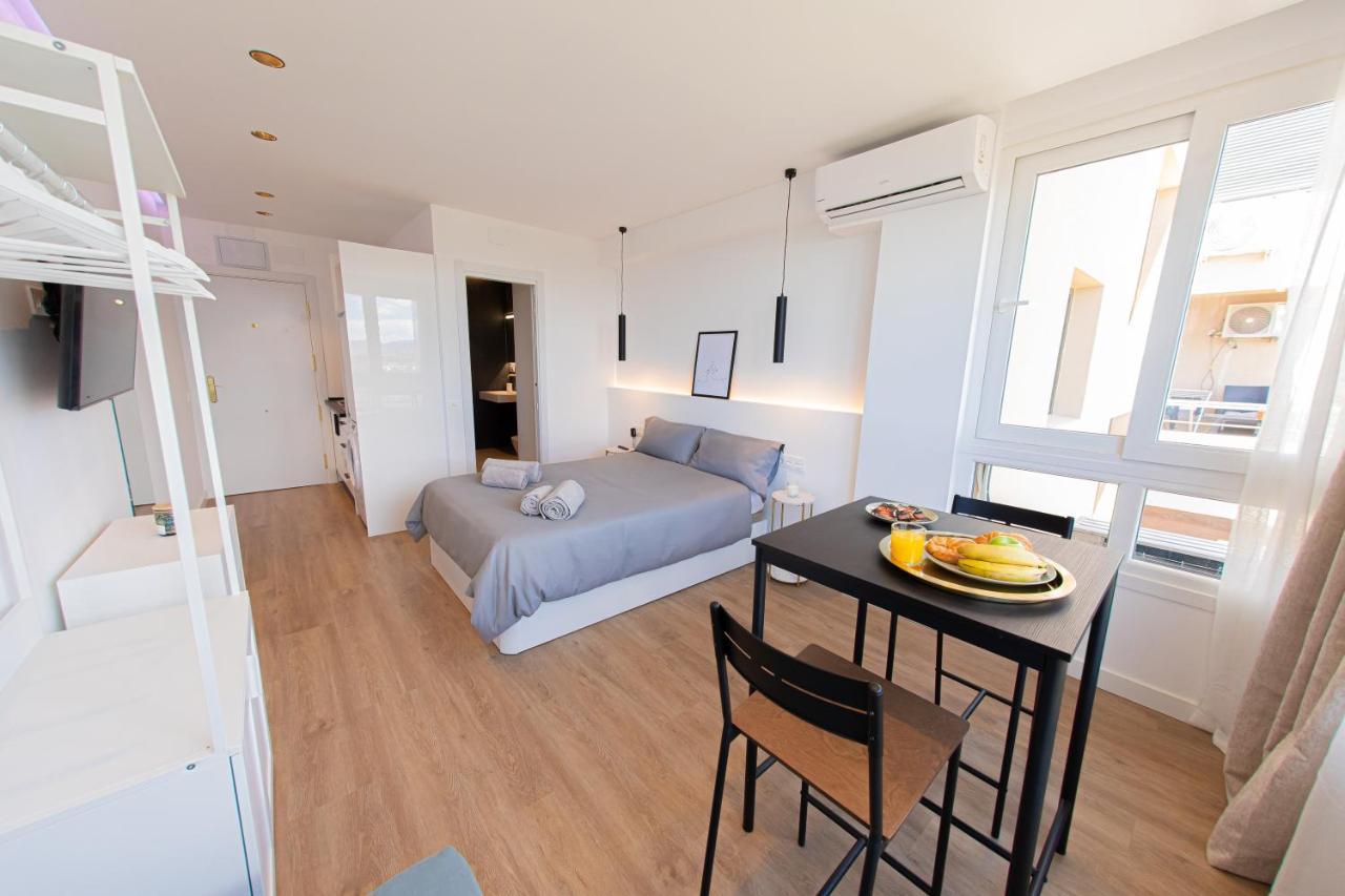 Modern With Stunning Views *