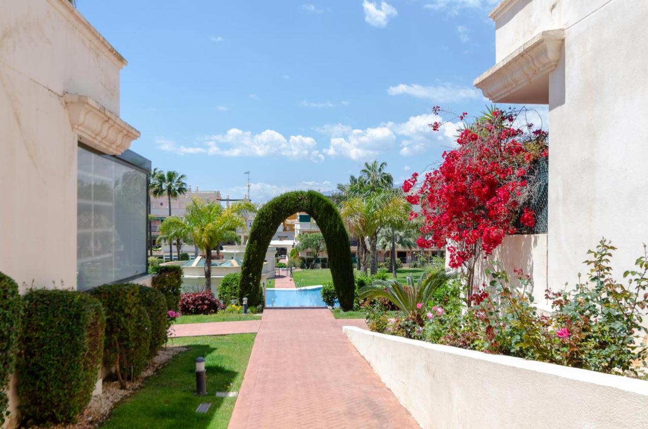 Stayatsas Luxe App Vlakbij Strand, 80 M2 Terras, Grote Zwembaden Apartamento *