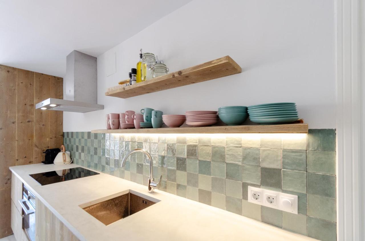 Apartamento Stayatsas Luxe App Vlakbij Strand, 80 M2 Terras, Grote Zwembaden