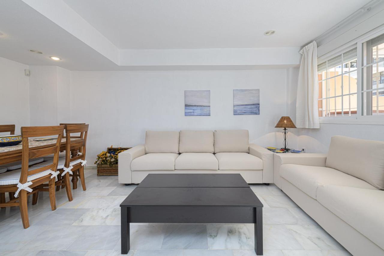 Wintowinrentals Very Close To The Beach, Pool & Free Parking Ferienhaus