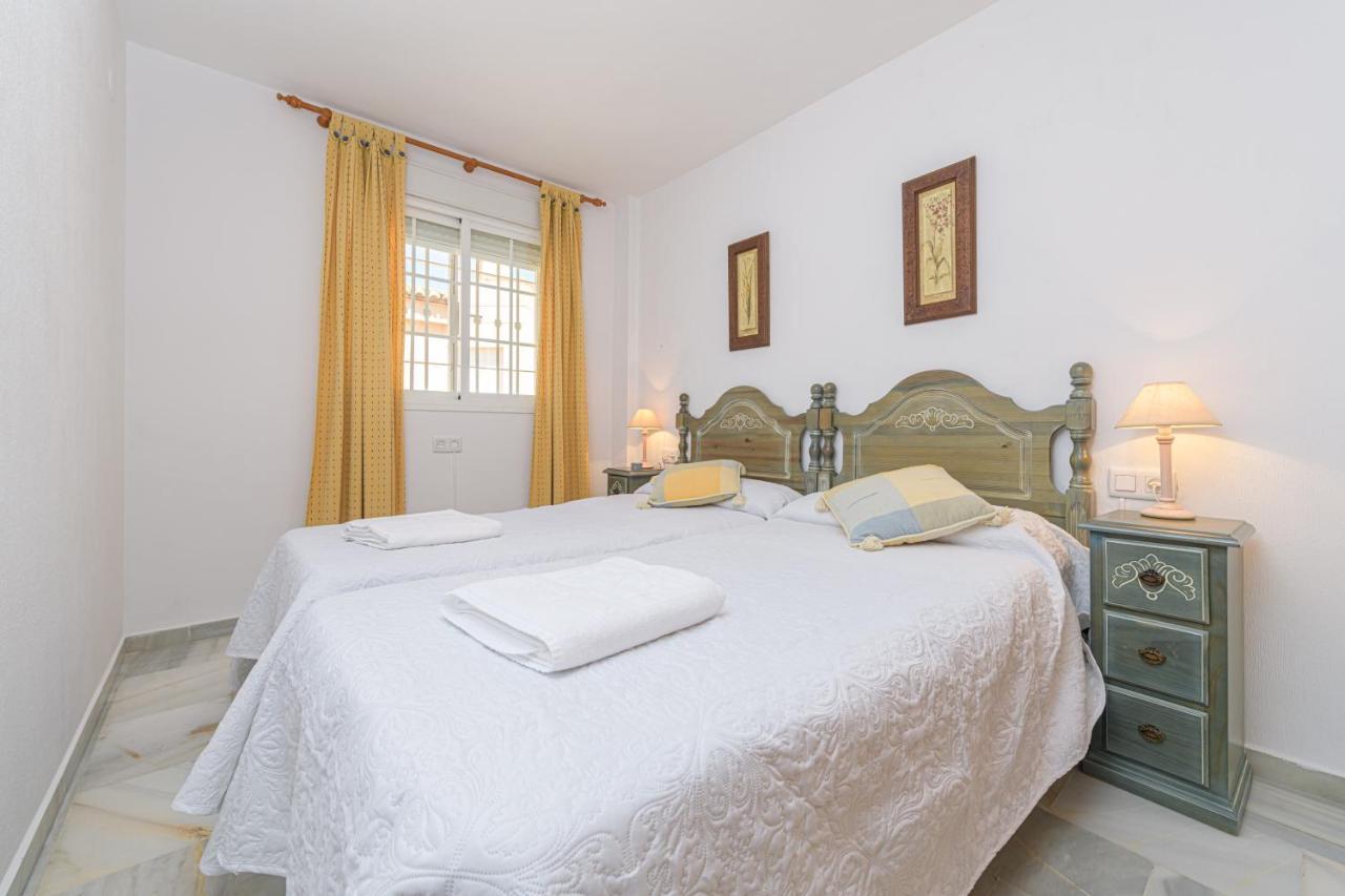 Wintowinrentals Very Close To The Beach, Pool & Free Parking Ferienhaus