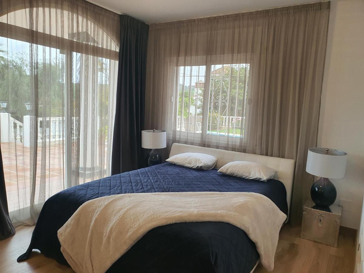 Villa Luxurious Close To Sea And Golf *