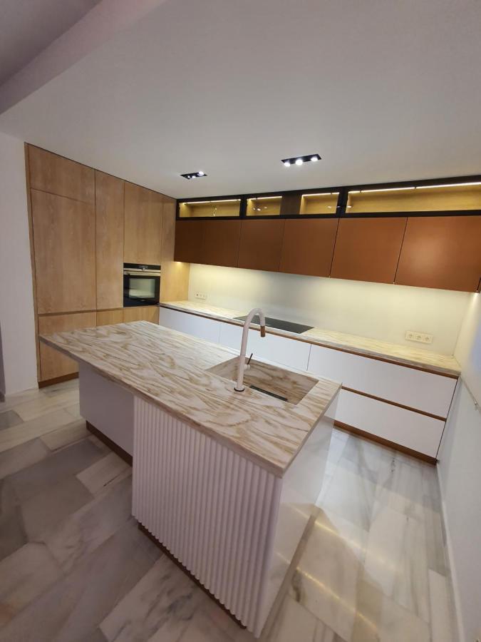 Luxurious Close To Sea And Golf