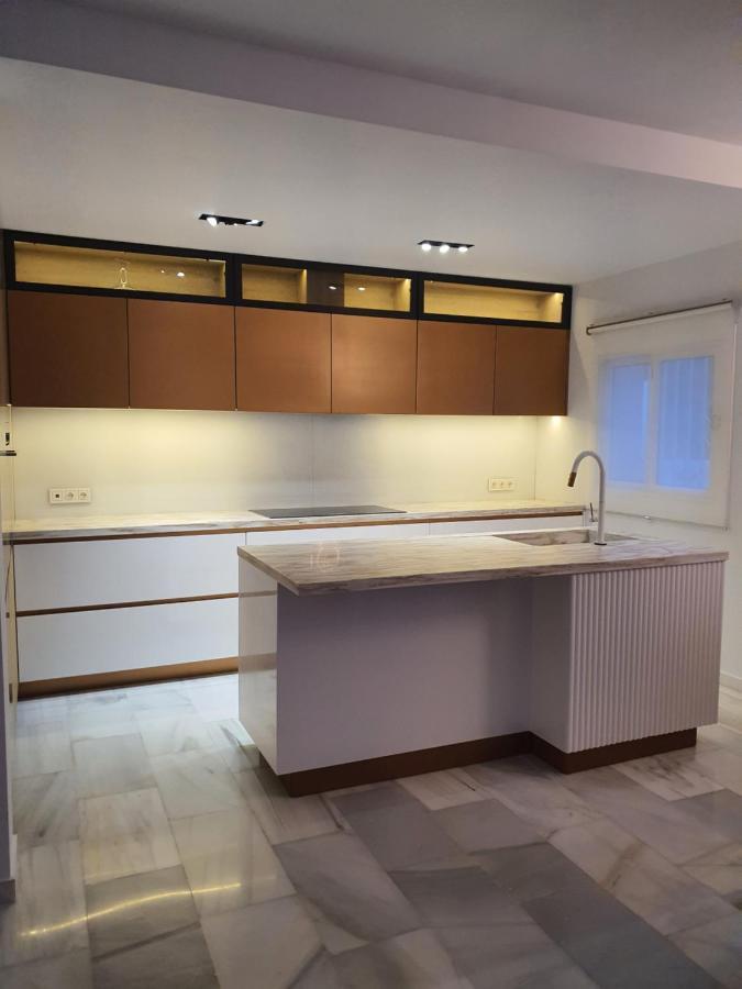 Luxurious Close To Sea And Golf Villa