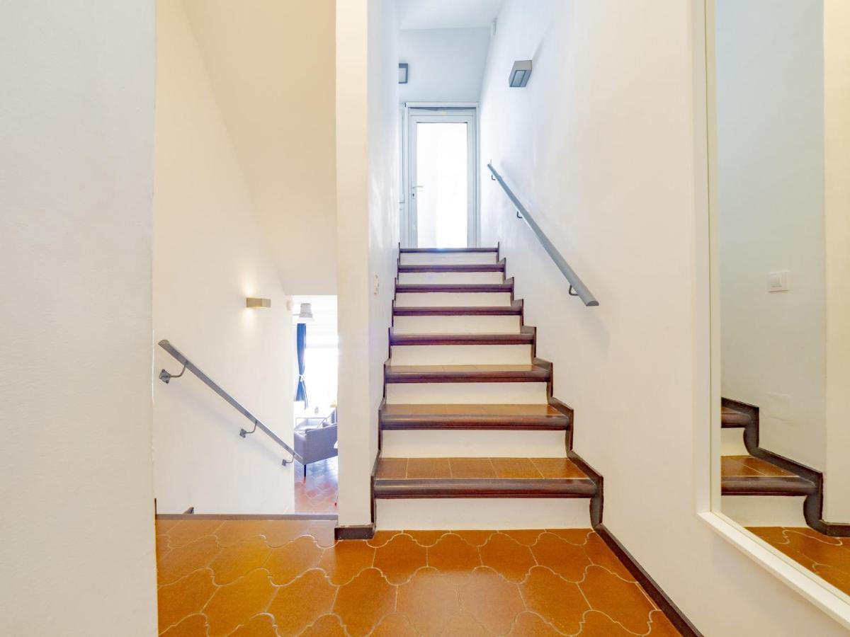 Cubo's Penthouse Cabopino Port & Parking