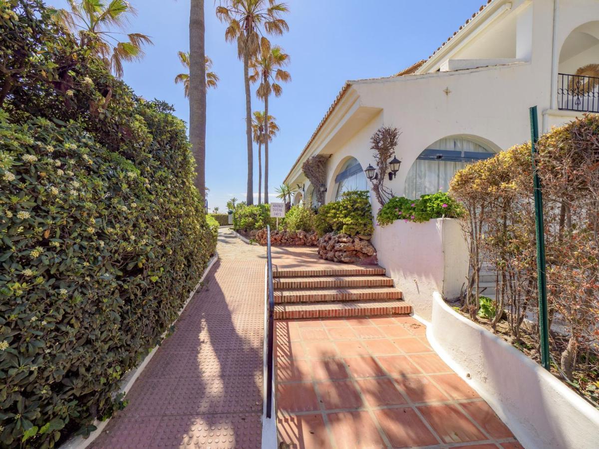 Cubo's Penthouse Cabopino Port & Parking * Marbella