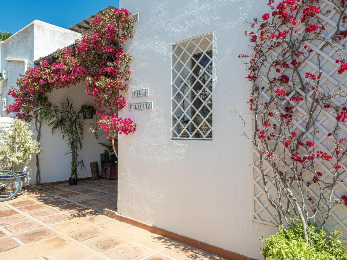 Andalusian Delight Family With 3 Bedrooms With Amazing Mountains Views Villa *