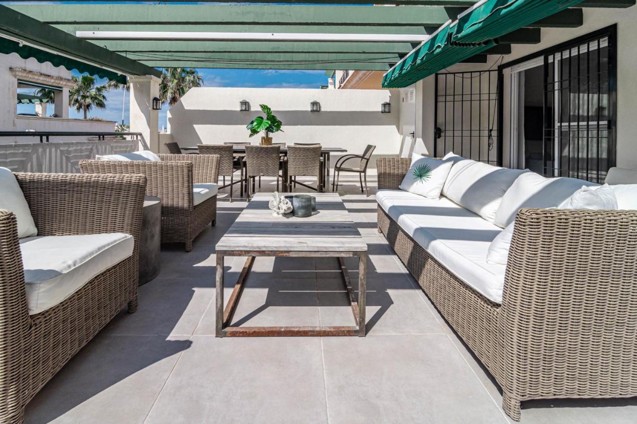 Apartment Sensational And Exotic 3-bedroom Retreat In Nueva Andalucia With A Palm Garden