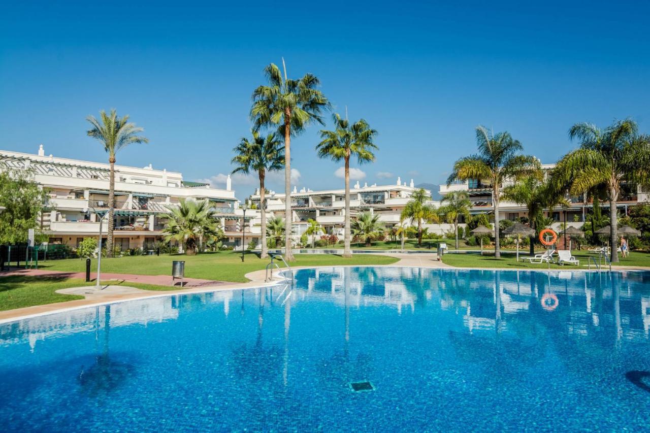 Sensational And Exotic 3-bedroom Retreat In Nueva Andalucia With A Palm Garden