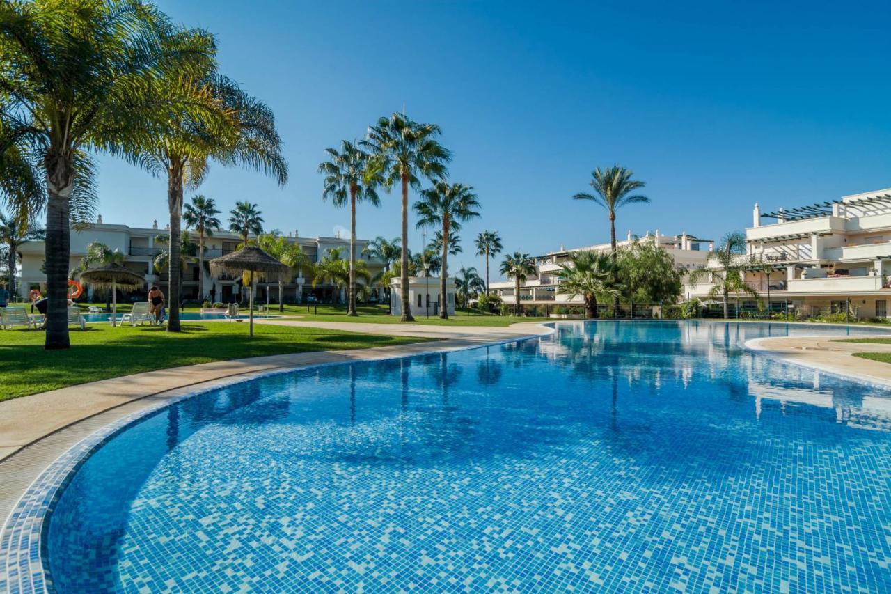 Apartment Sensational And Exotic 3-bedroom Retreat In Nueva Andalucia With A Palm Garden Marbella