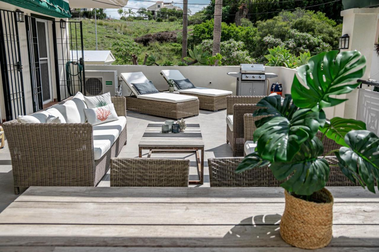 Sensational And Exotic 3-bedroom Retreat In Nueva Andalucia With A Palm Garden *
