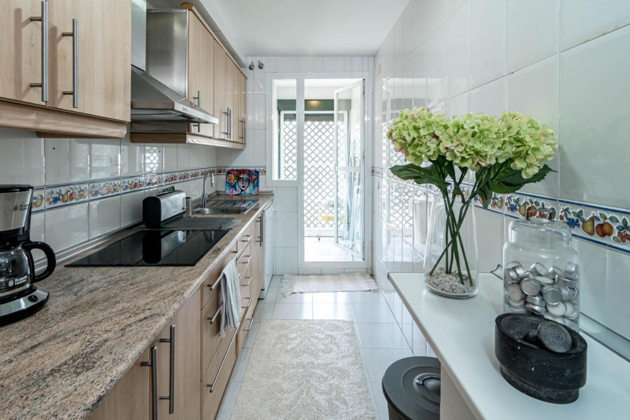 Sensational And Exotic 3-bedroom Retreat In Nueva Andalucia With A Palm Garden Apartment Marbella