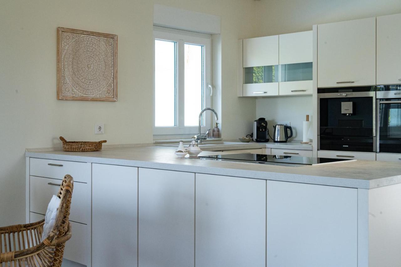 Madrugada, Beachside In Costabella Villa *