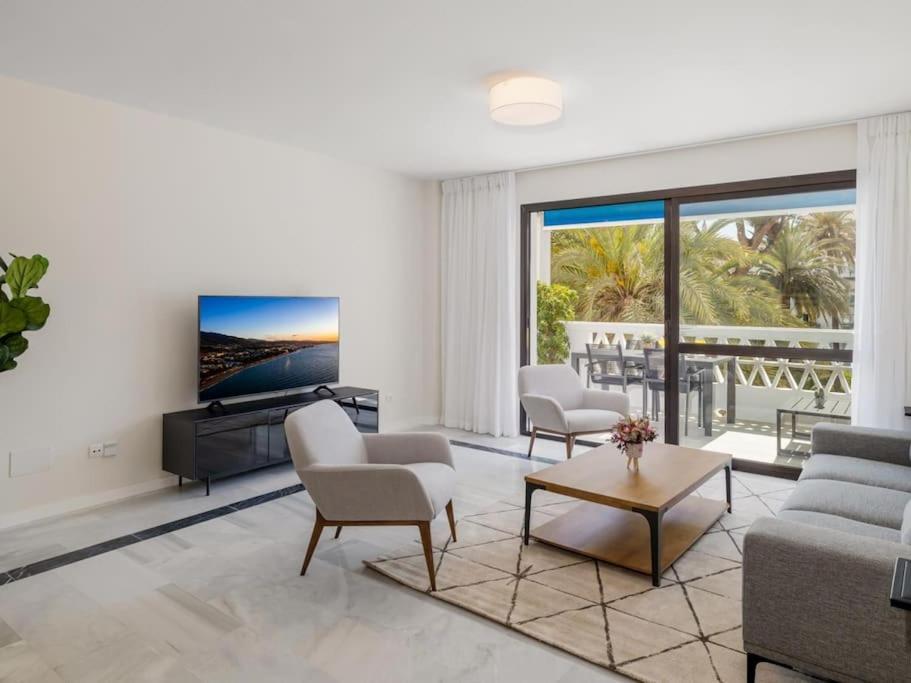 Apartamento Stylish Sea View In Playas Del Duque Marbella