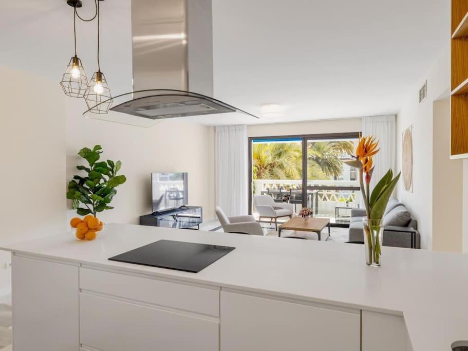 Apartamento Stylish Sea View In Playas Del Duque