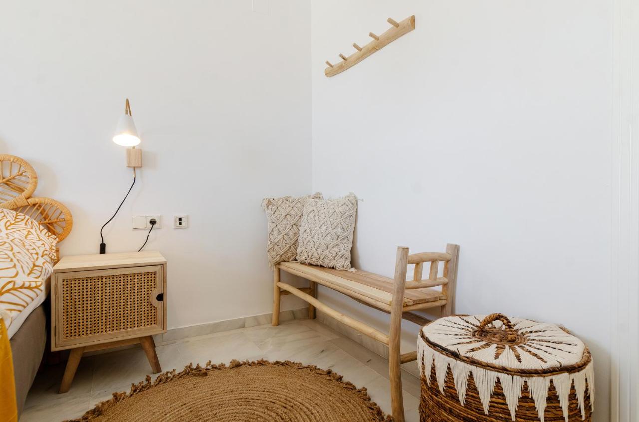 Apartamento Stayatsas Luxe App Vlakbij Strand, 80 M2 Terras, Grote Zwembaden
