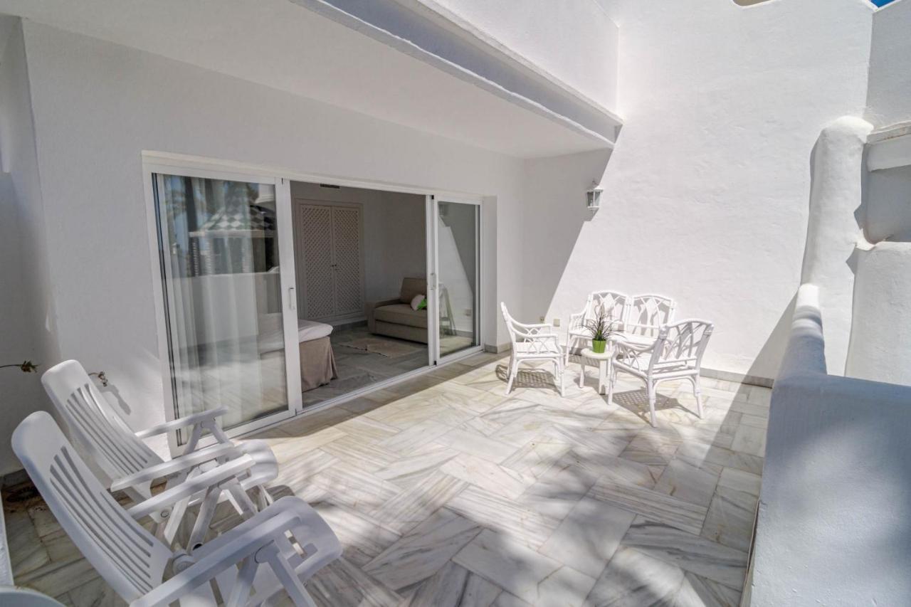 Stunning 4-bedroom Townhouse With Breathtaking Views In *