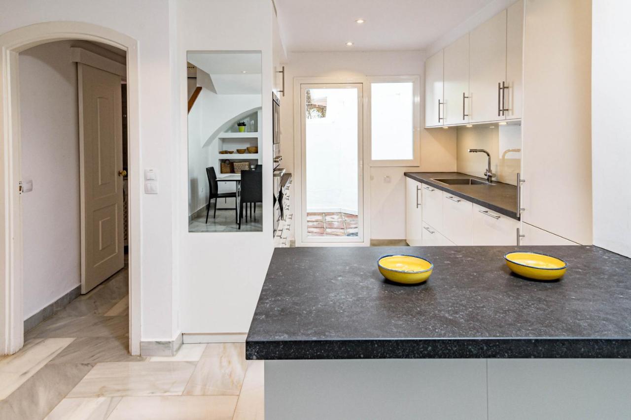 Stunning 4-bedroom Townhouse With Breathtaking Views In