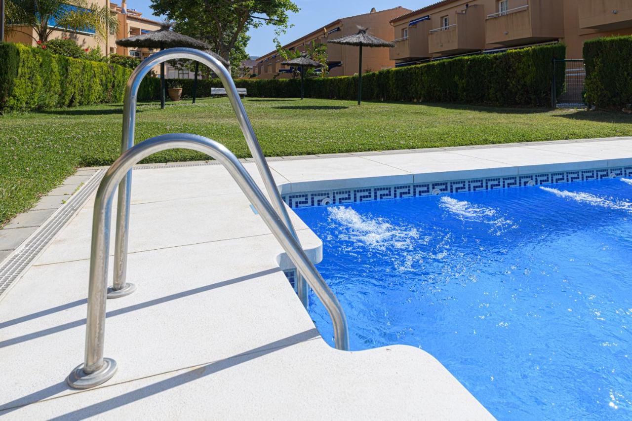 Wintowinrentals Very Close To The Beach, Pool & Free Parking Marbella