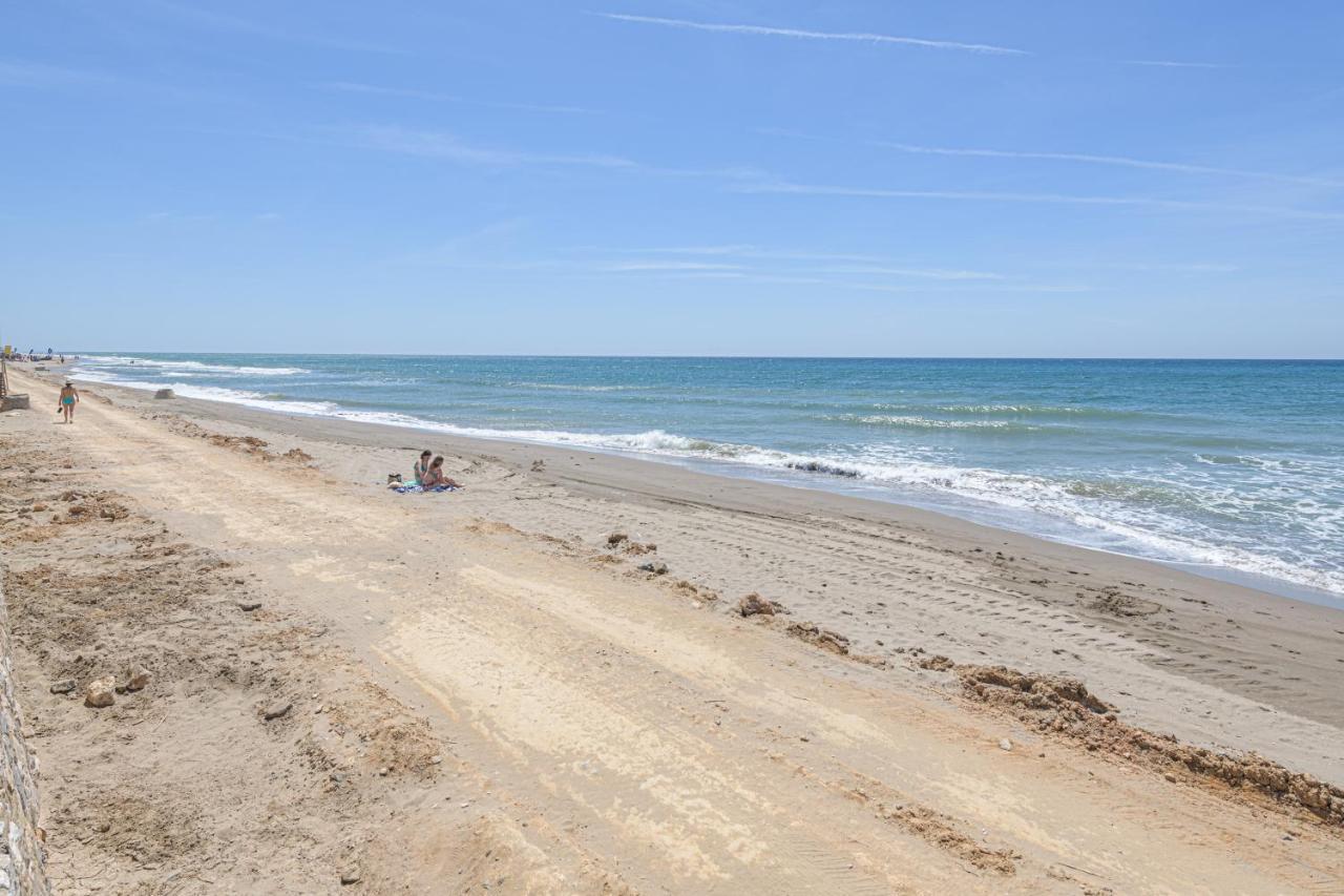 Wintowinrentals Very Close To The Beach, Pool & Free Parking Ferienhaus