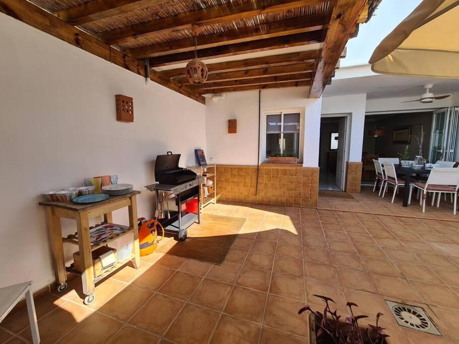 Townhouse In - Walking Distance To Puerto Banus Villa *