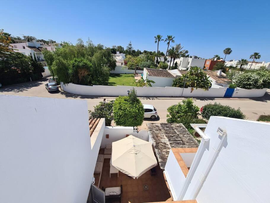 Villa Townhouse In - Walking Distance To Puerto Banus Marbella