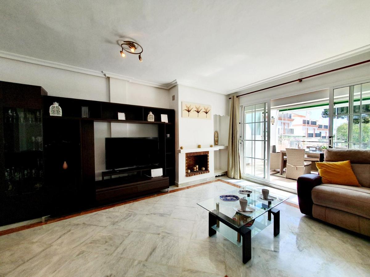Apartment Lomas De Cabopino House